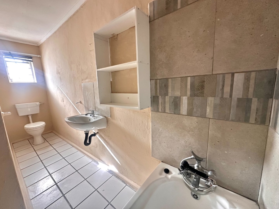 2 Bedroom Property for Sale in George Central Western Cape